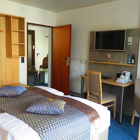 Hotel Am Sonnenhang Kassel Exterior photo