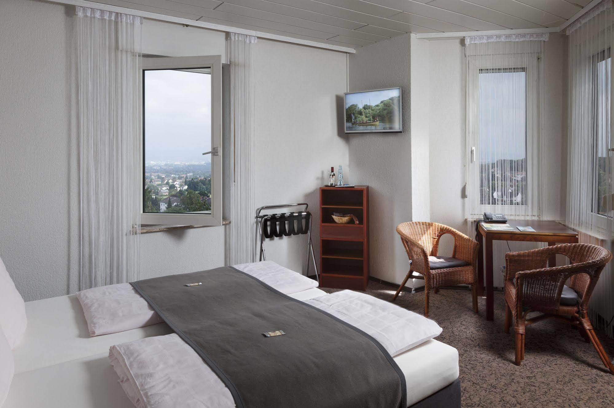 Hotel Am Sonnenhang Kassel Exterior photo